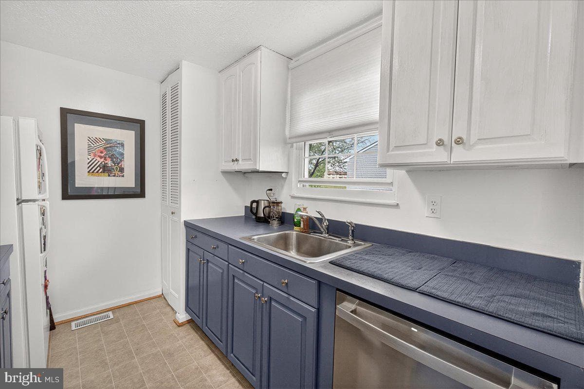 431 Heather Ridge Drive photo 10
