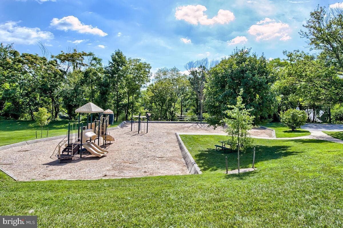 10310 Iliamna Court photo 93
