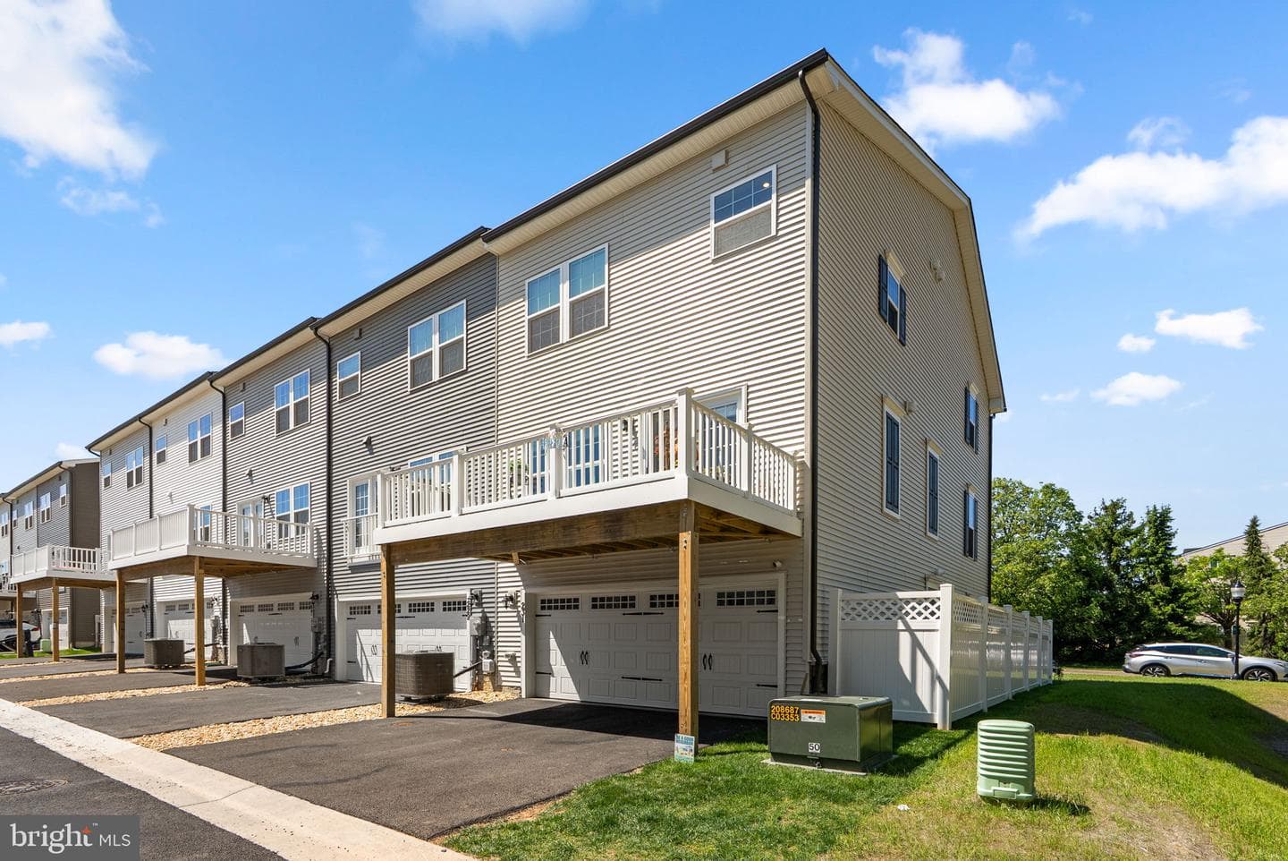 231 Bel Aire Lane photo 3