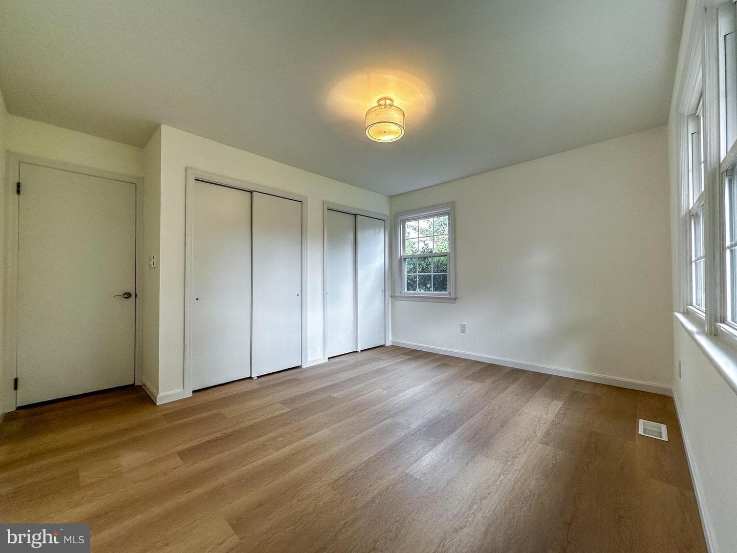 6783 Sunnybrook Drive photo 16