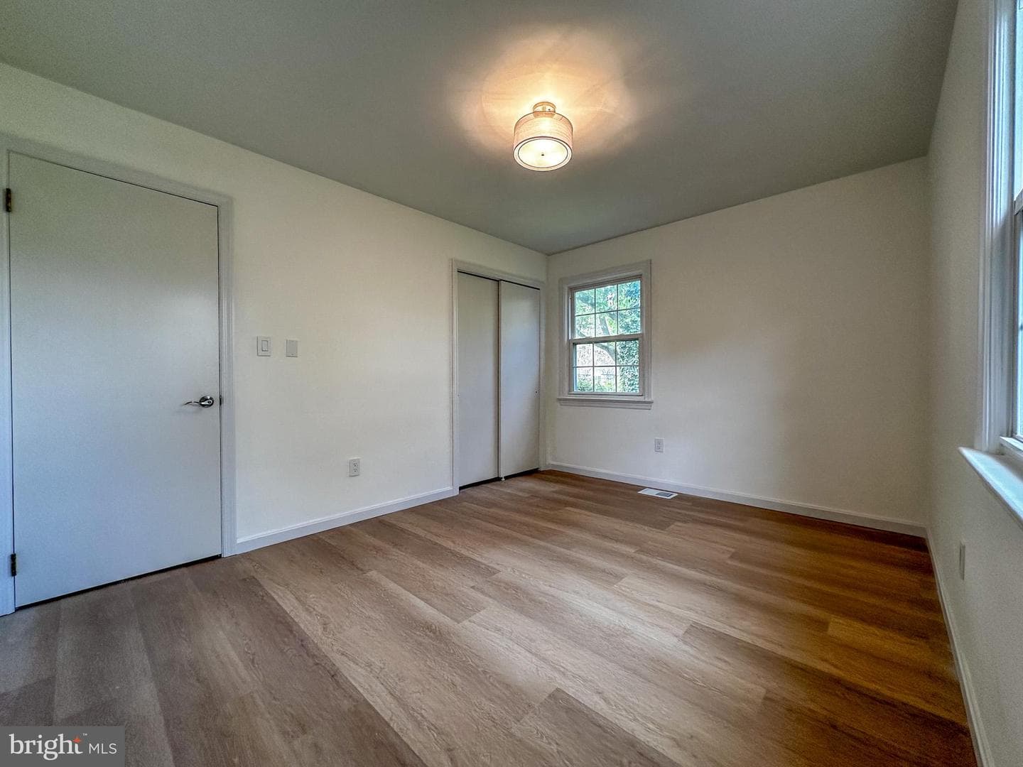 6783 Sunnybrook Drive photo 19