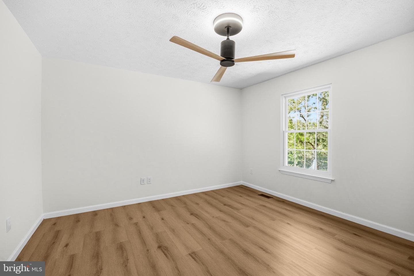 1425 Grouse Court photo 49