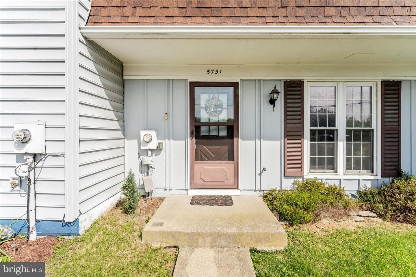 5751 Sunset View Lane photo 2