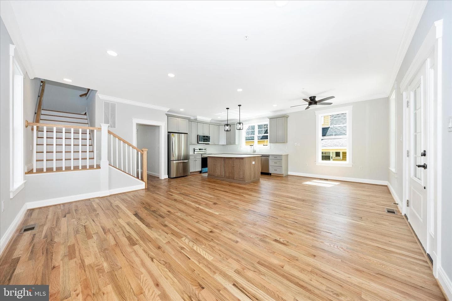 109 W 13th Street photo 6