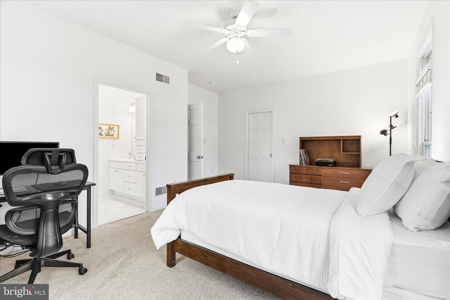 10691 Easterday Road photo 34