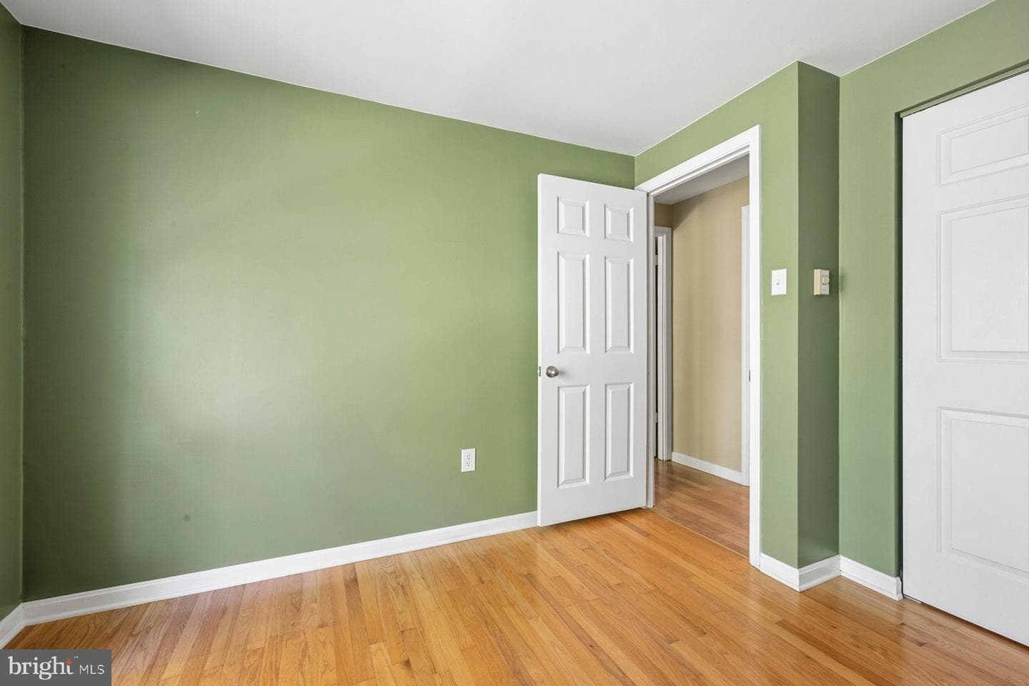 10820 Gambrill Park Road photo 27