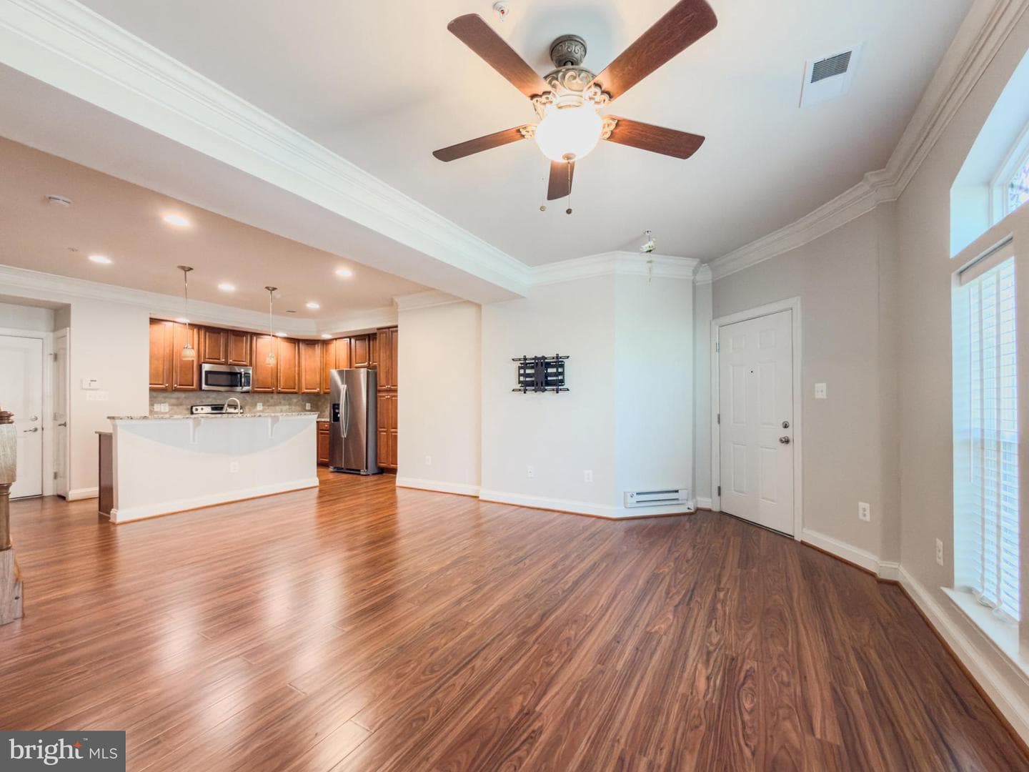 9555 Hyde Place photo 12
