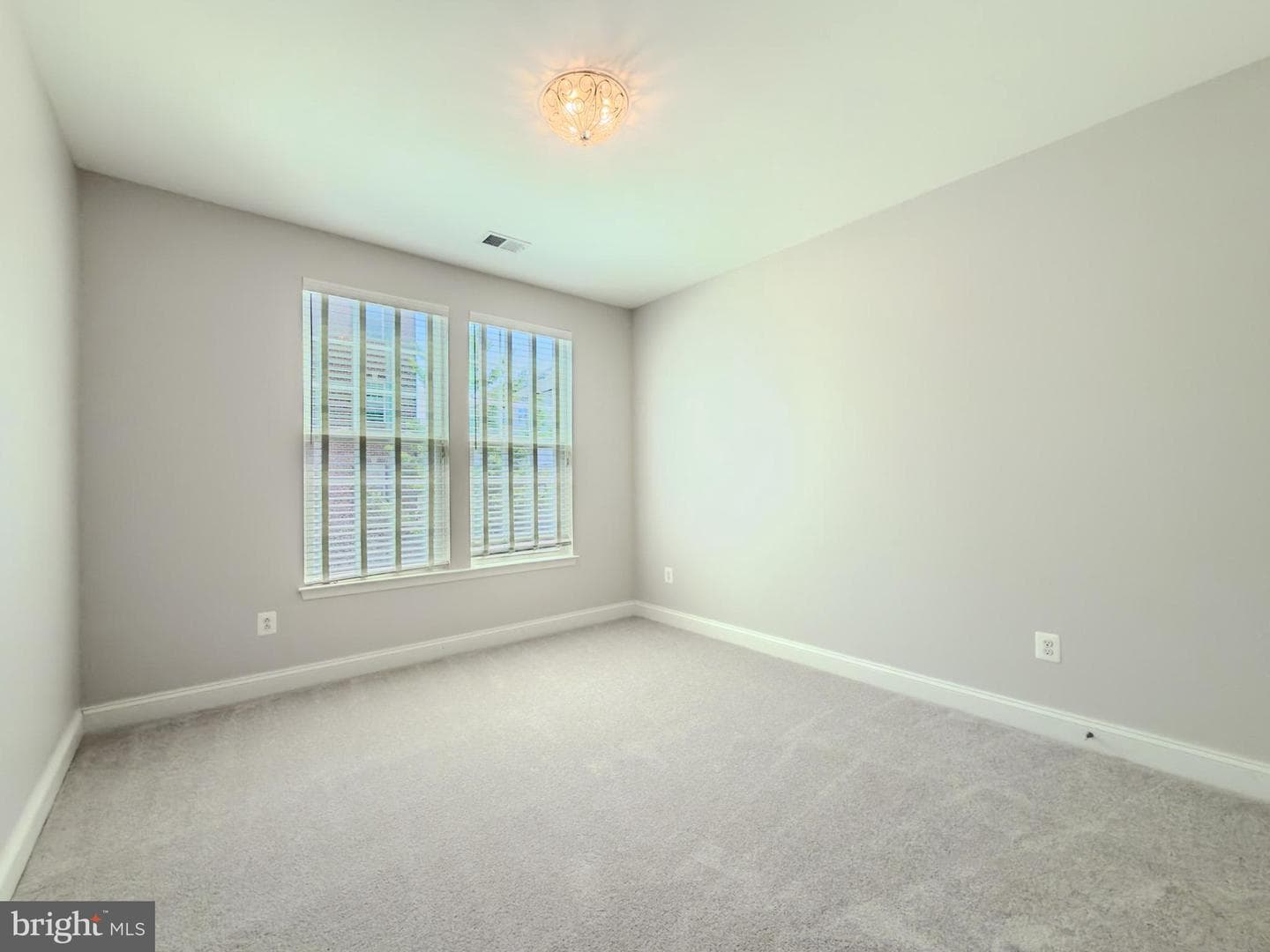 9555 Hyde Place photo 21