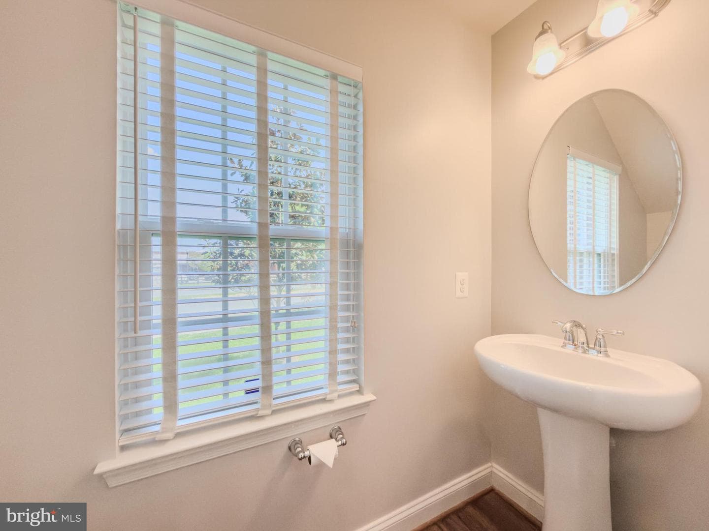 9555 Hyde Place photo 26