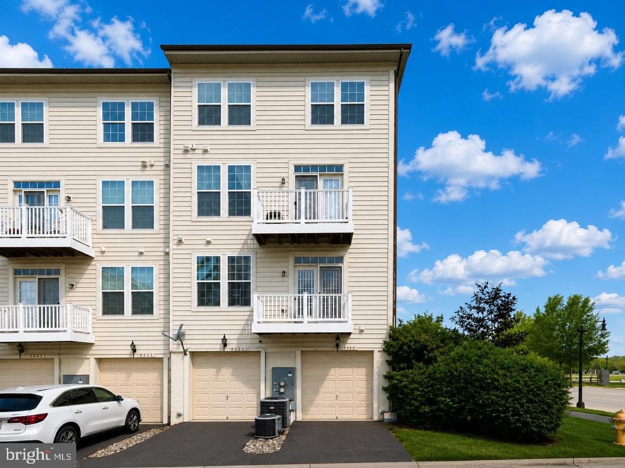 9555 Hyde Place photo 31