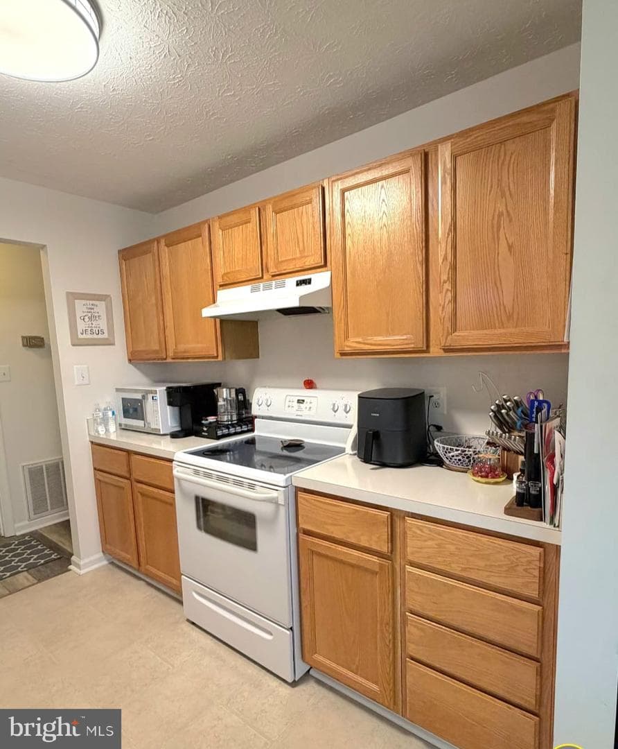 6405 Weatherby Court #f photo 7