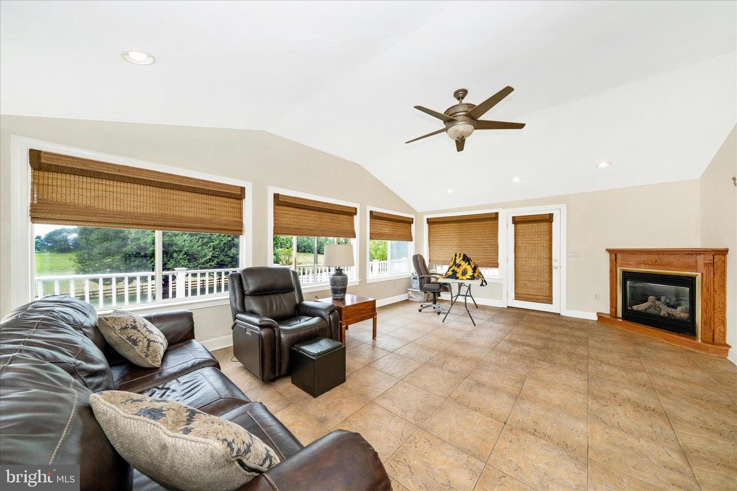 9534 Liberty Road photo 24