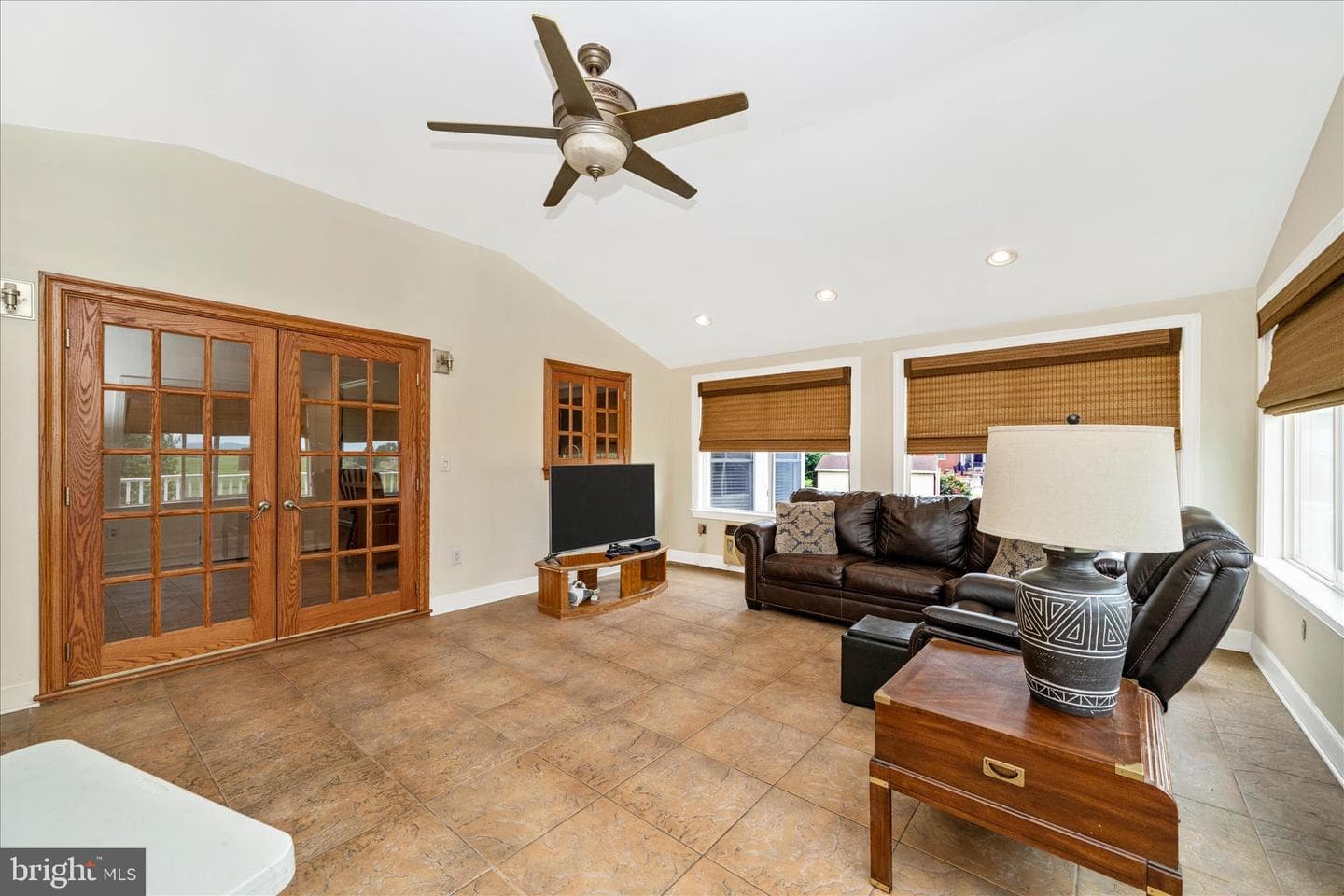 9534 Liberty Road photo 26