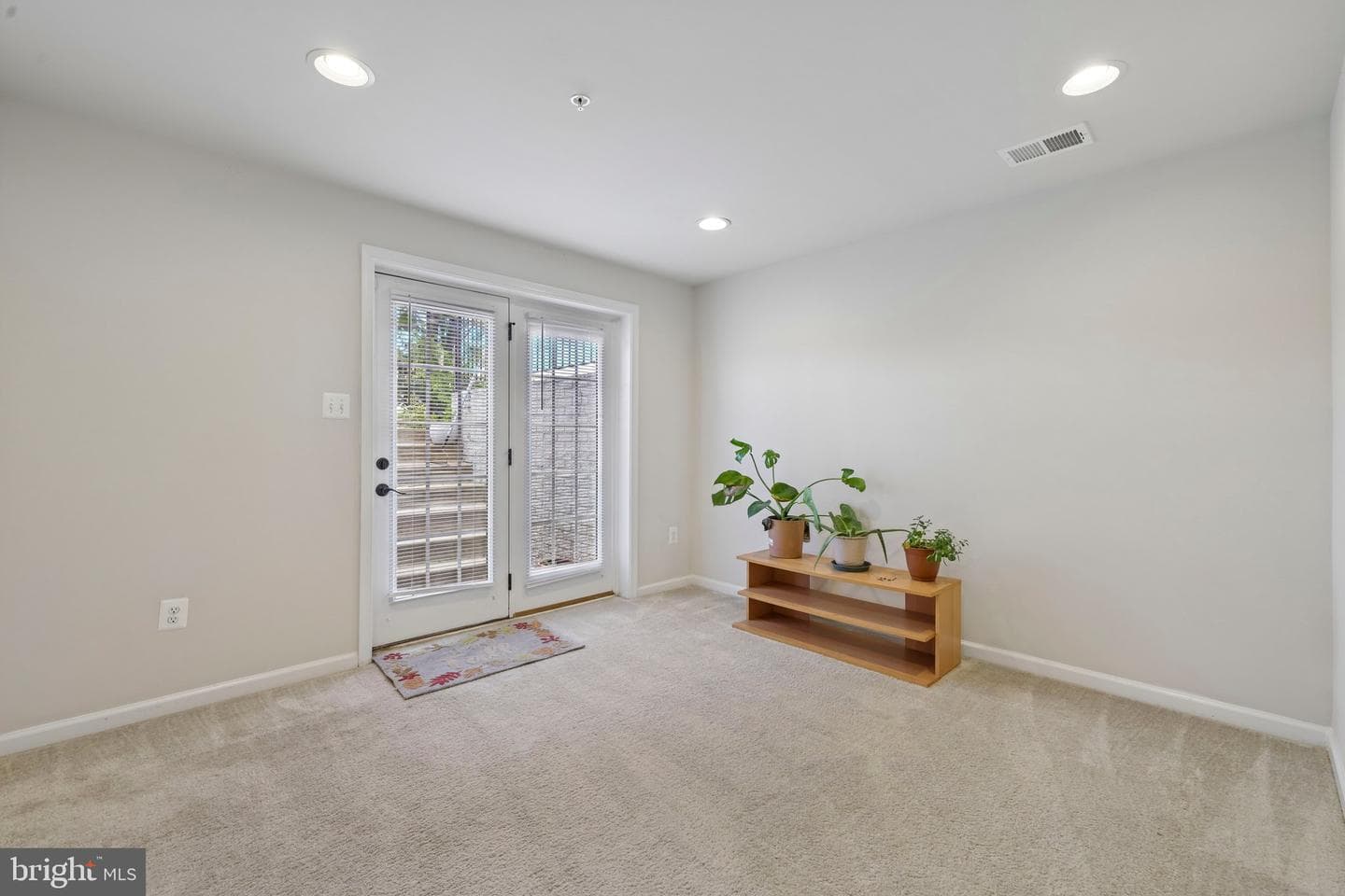 10064 Hutzell Street photo 46