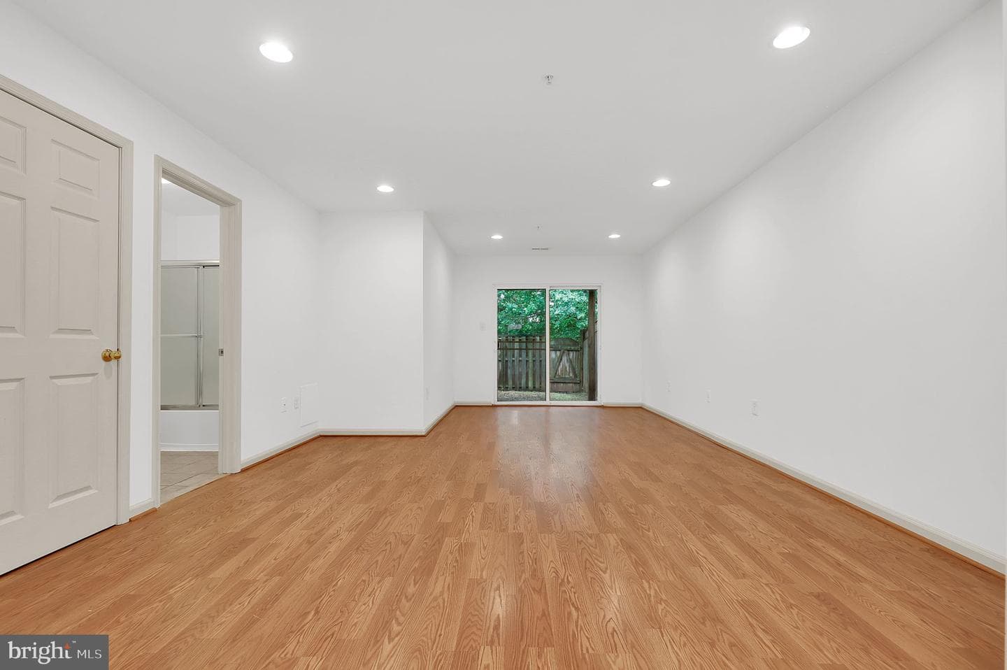 2495 Lakeside Drive photo 32