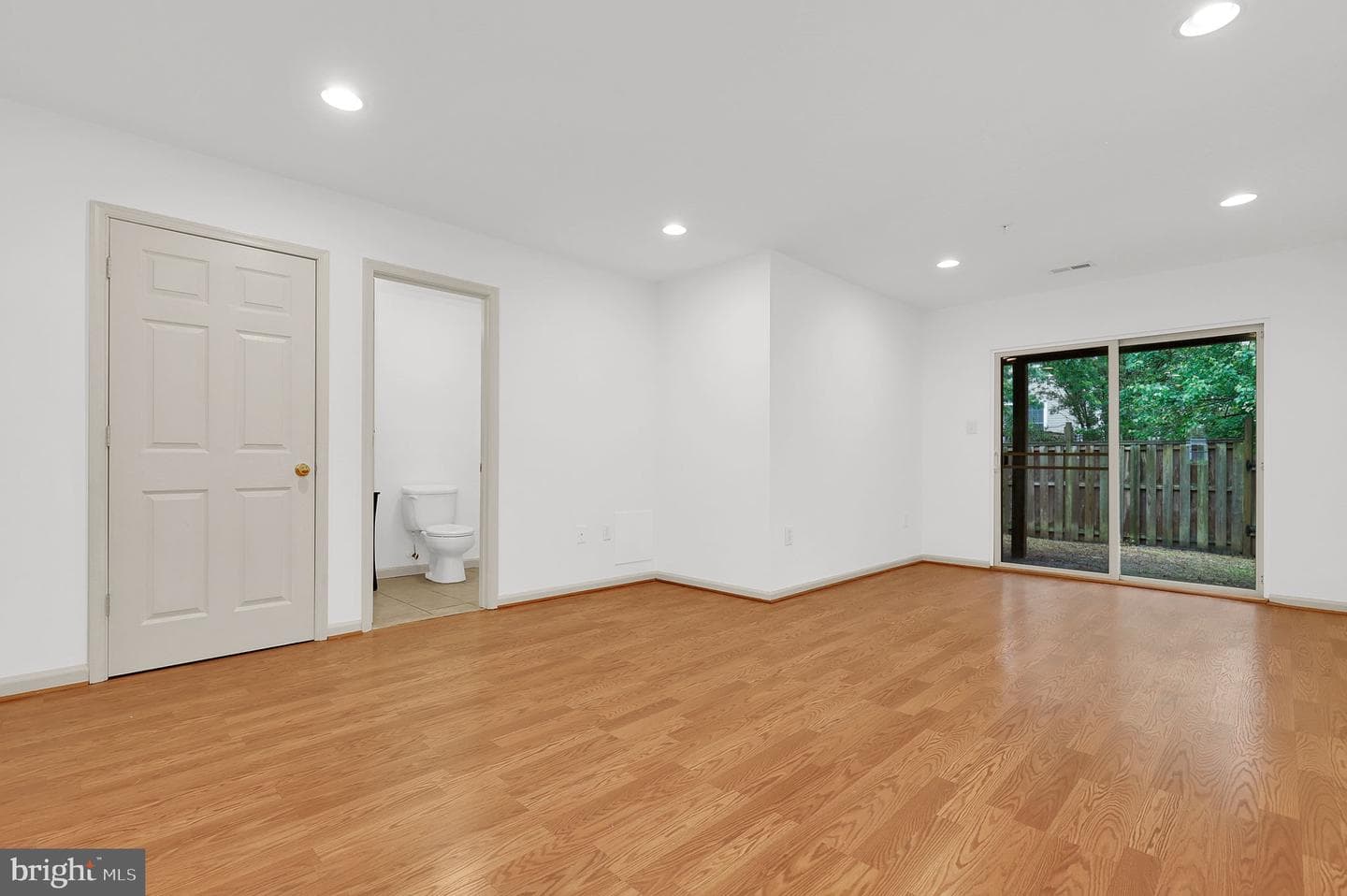 2495 Lakeside Drive photo 34