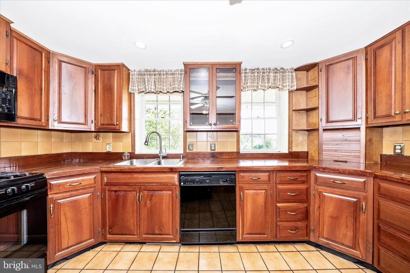 2301 Mount Ephraim Rd photo 12