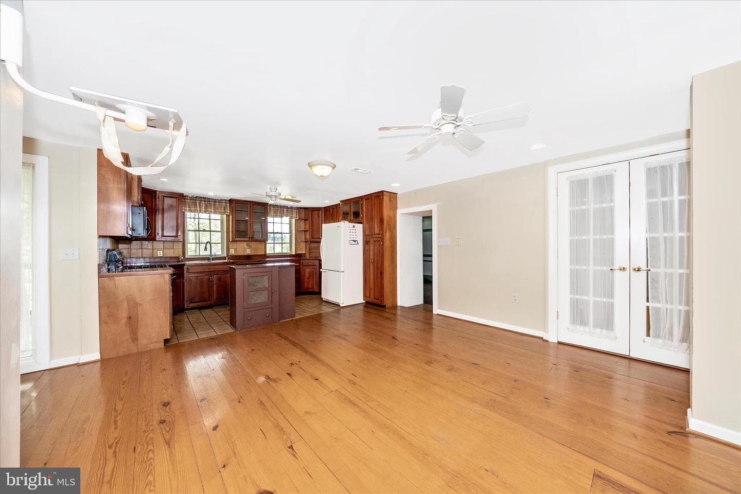 2301 Mount Ephraim Rd photo 14