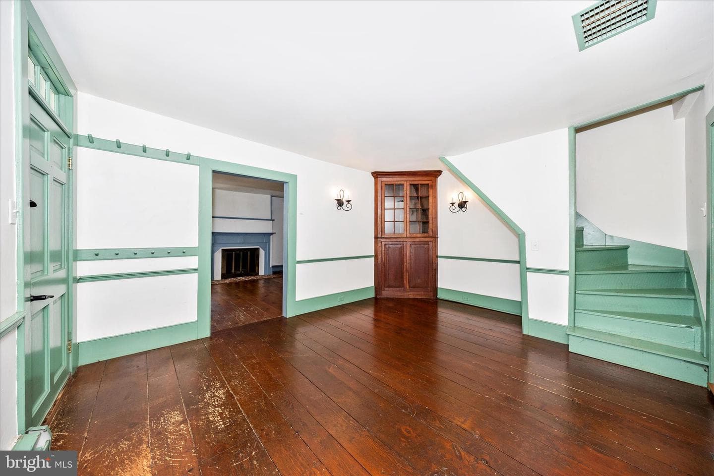 2301 Mount Ephraim Rd photo 4
