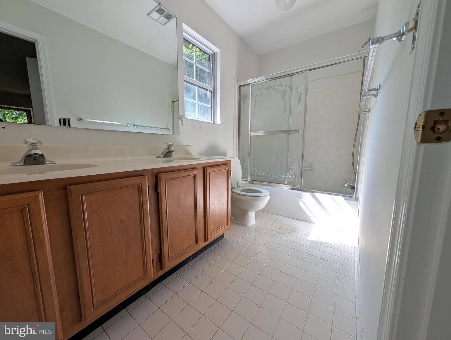 401 Westridge Circle photo 16
