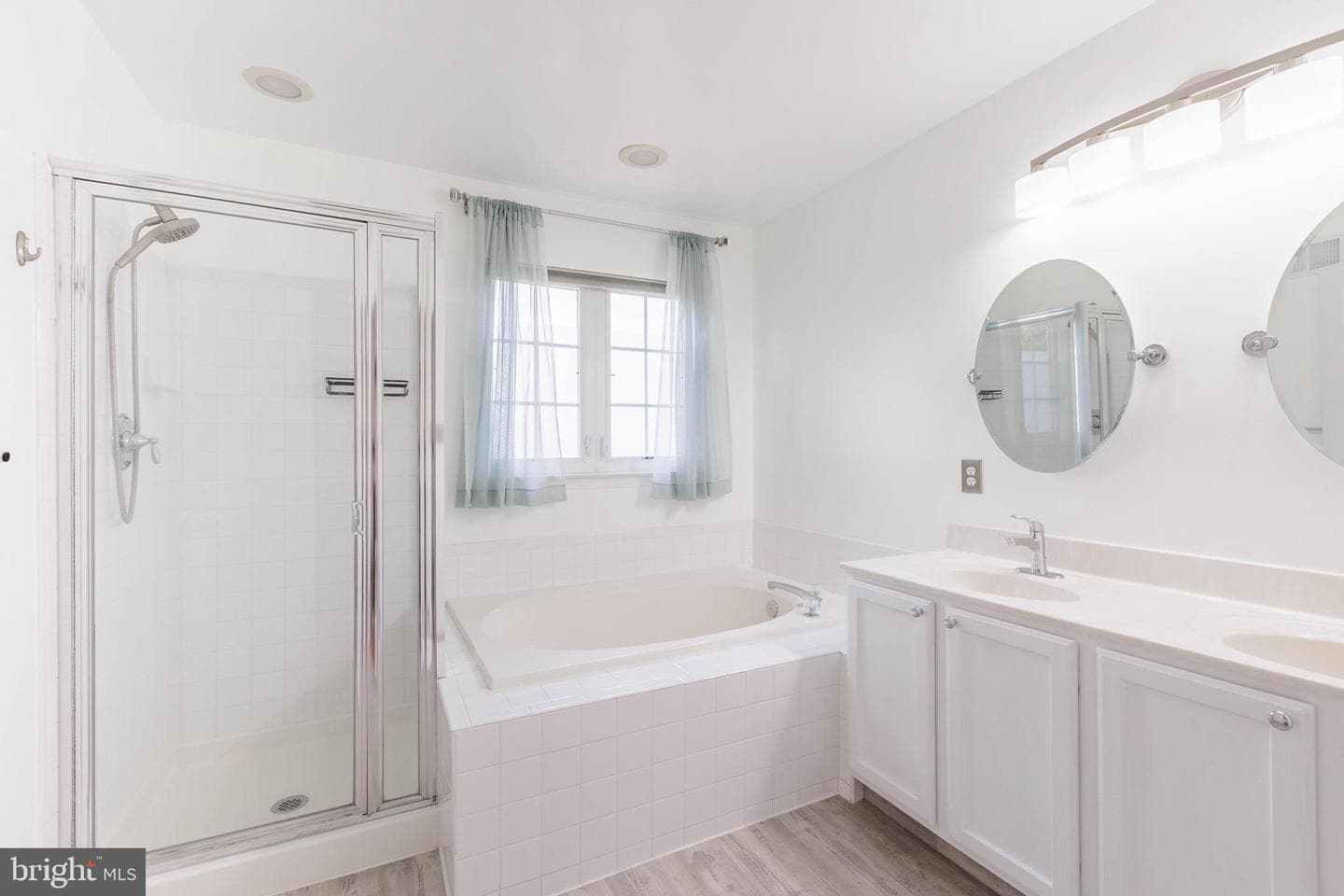 3638 Singleton Terrace photo 33