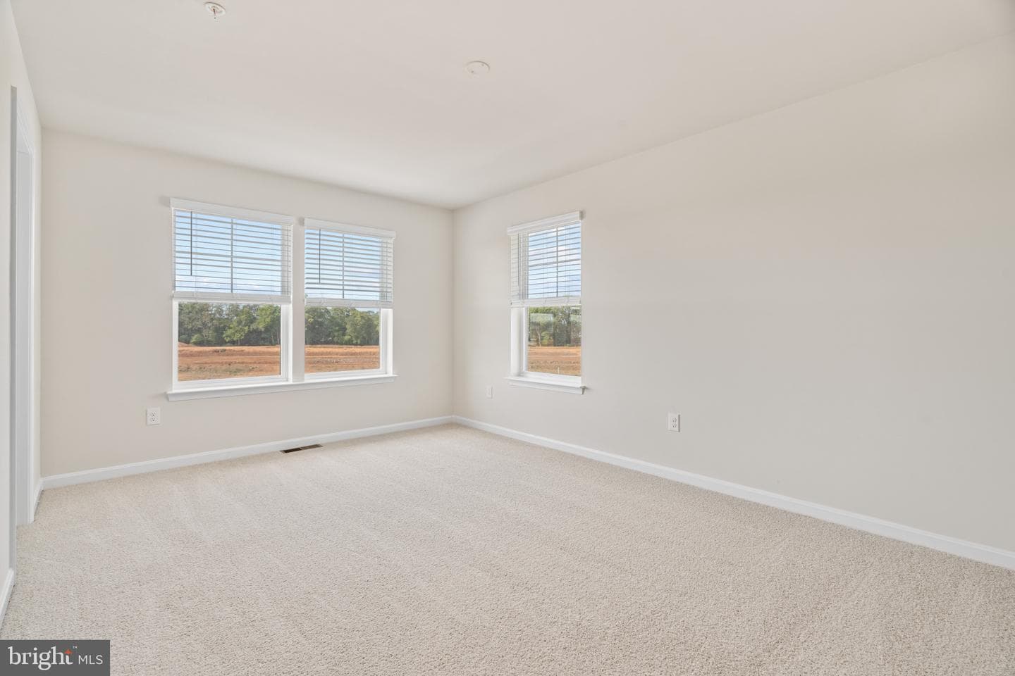 432 Ensemble Way photo 19