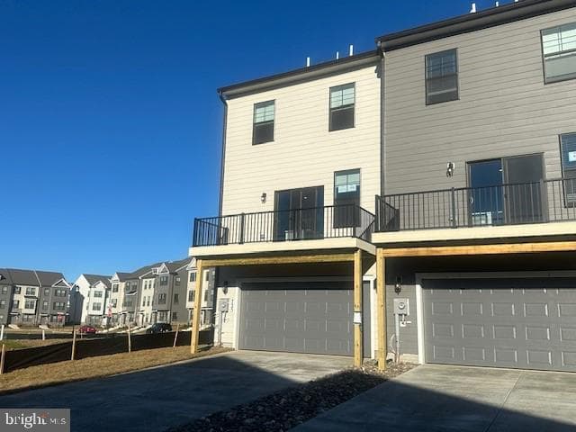 432 Ensemble Way photo 3