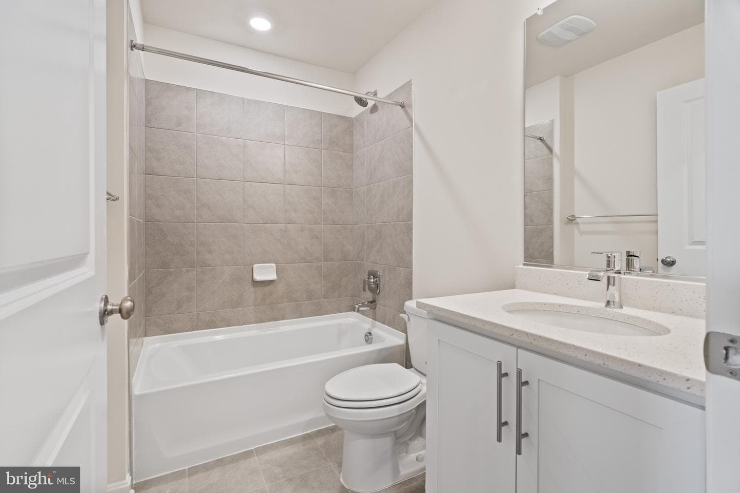 432 Ensemble Way photo 7