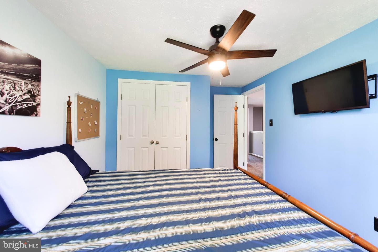 511 Hollyberry Way photo 16