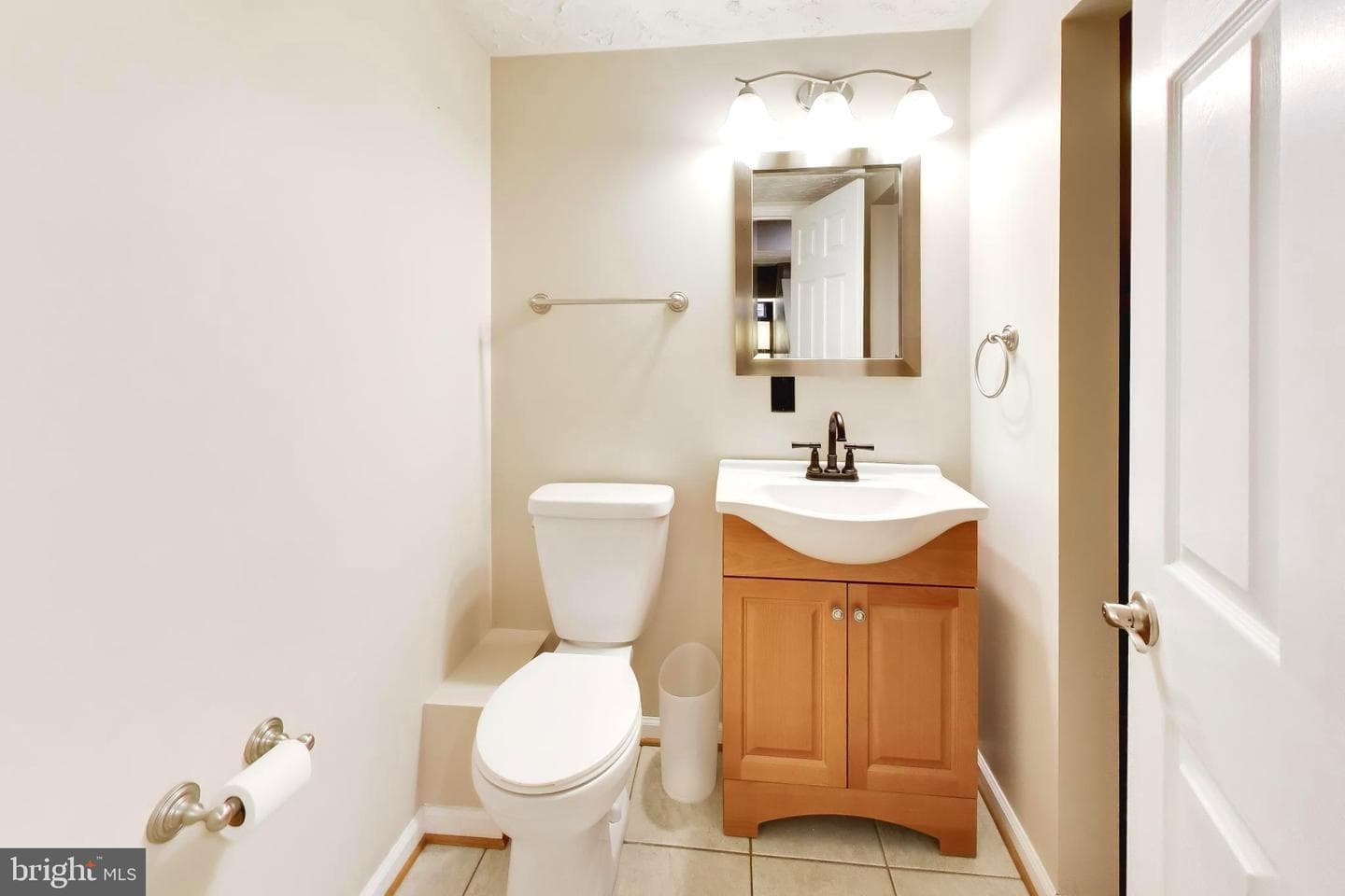 511 Hollyberry Way photo 21