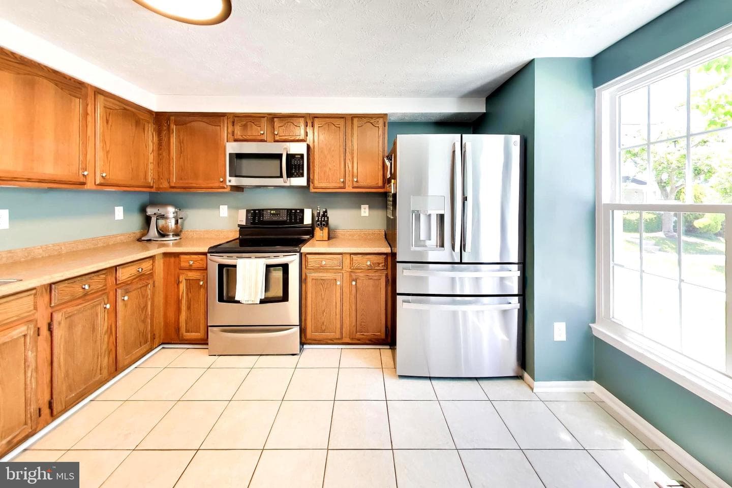 511 Hollyberry Way photo 4