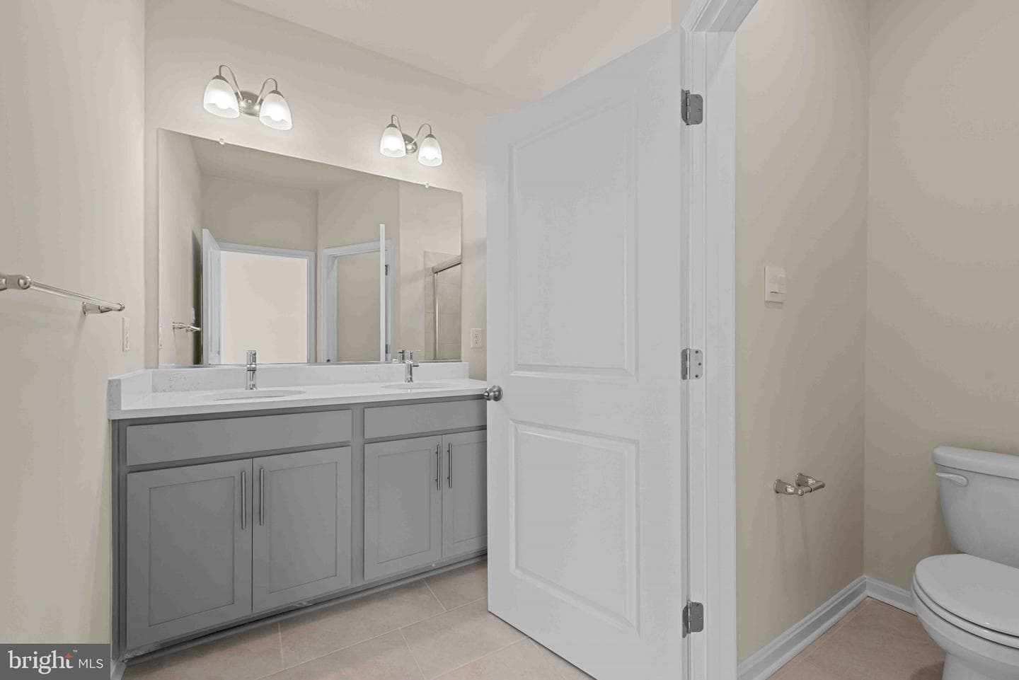 395 Ensemble Way photo 31