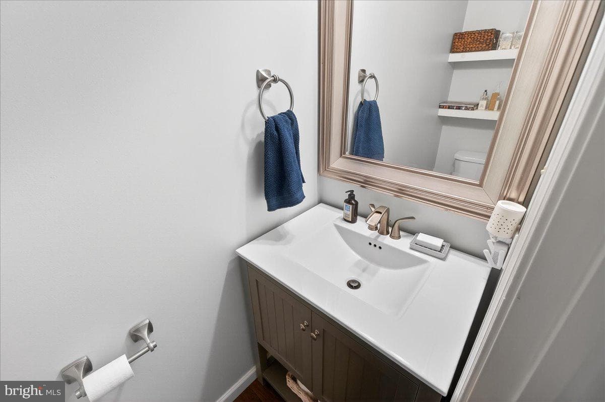 541 Ellrose Court photo 24
