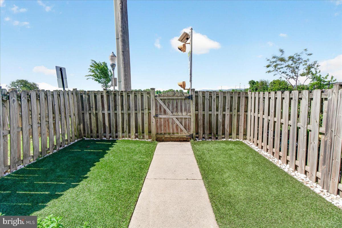 541 Ellrose Court photo 49