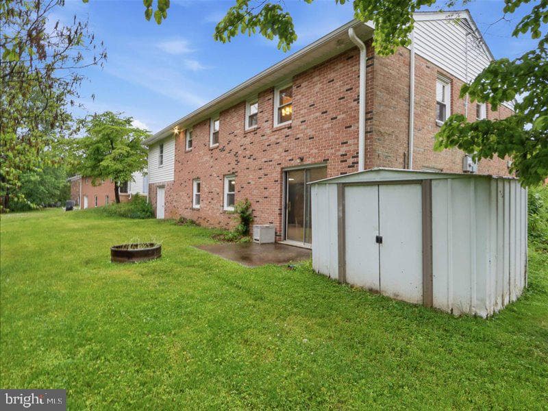 112 Locust Court photo 30