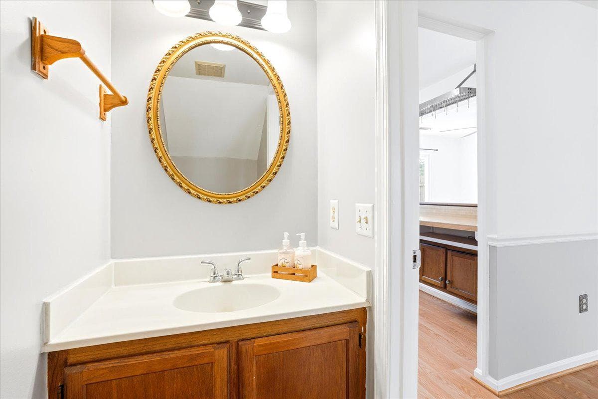 5735 Sunset View Lane photo 8