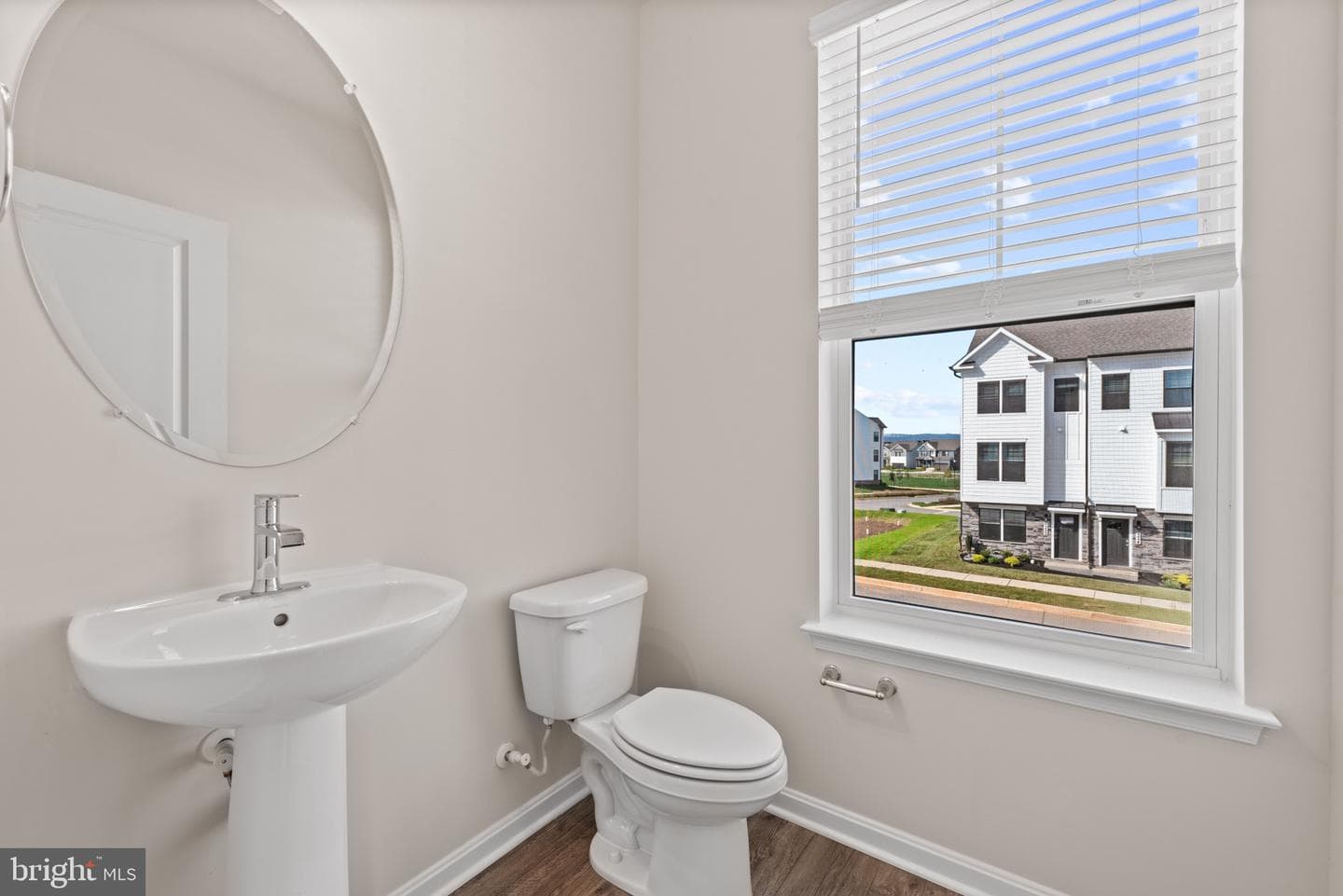 393 Ensemble Way photo 21