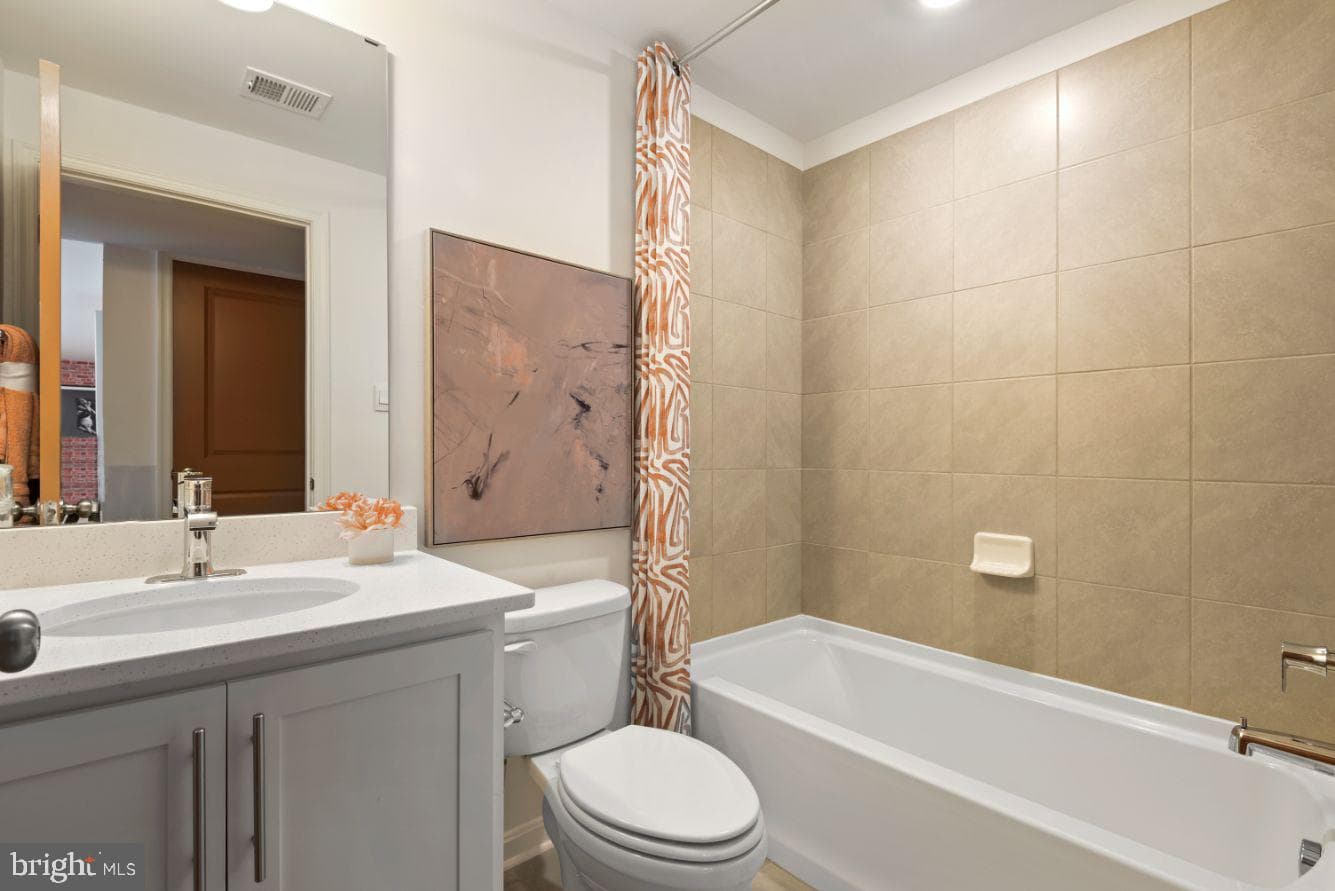 473 Ensemble Way photo 34