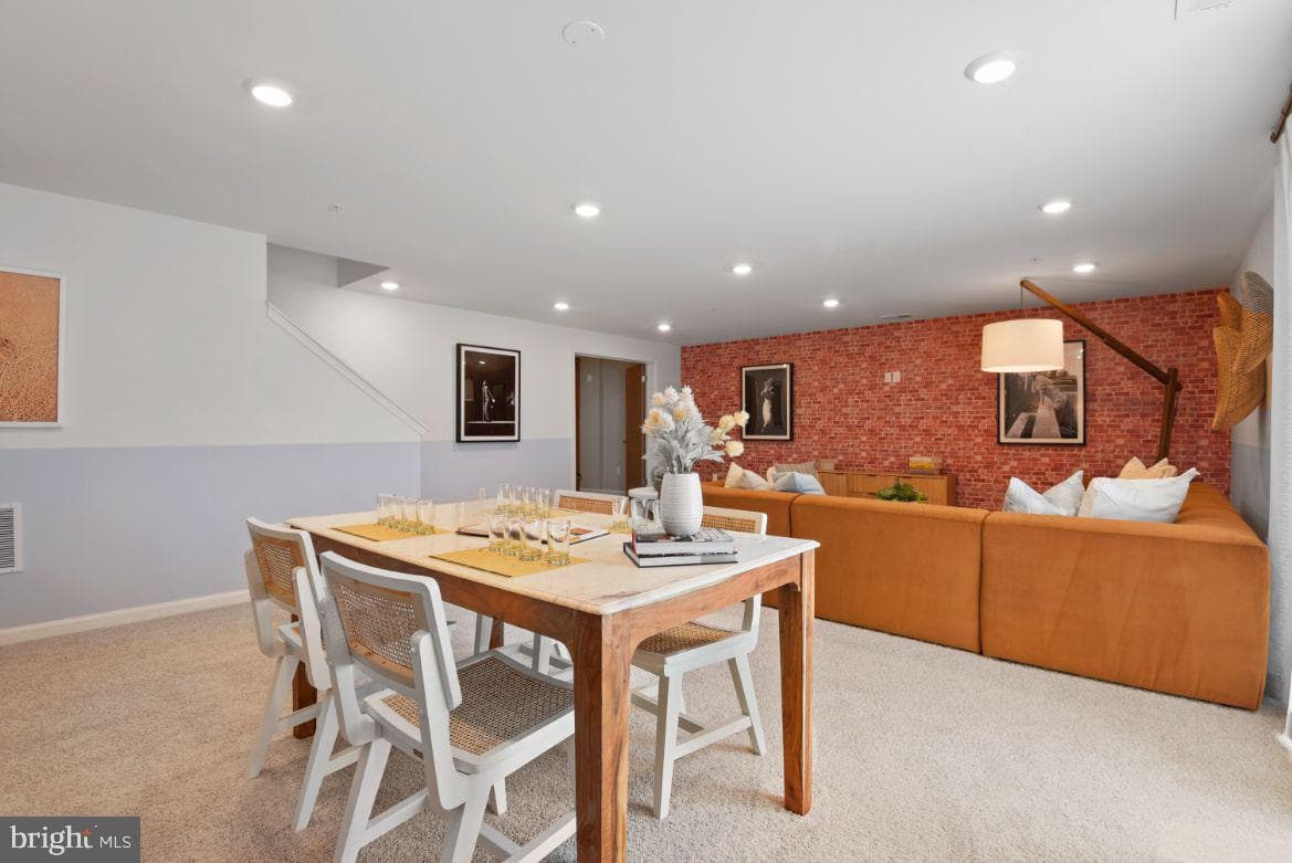 473 Ensemble Way photo 35