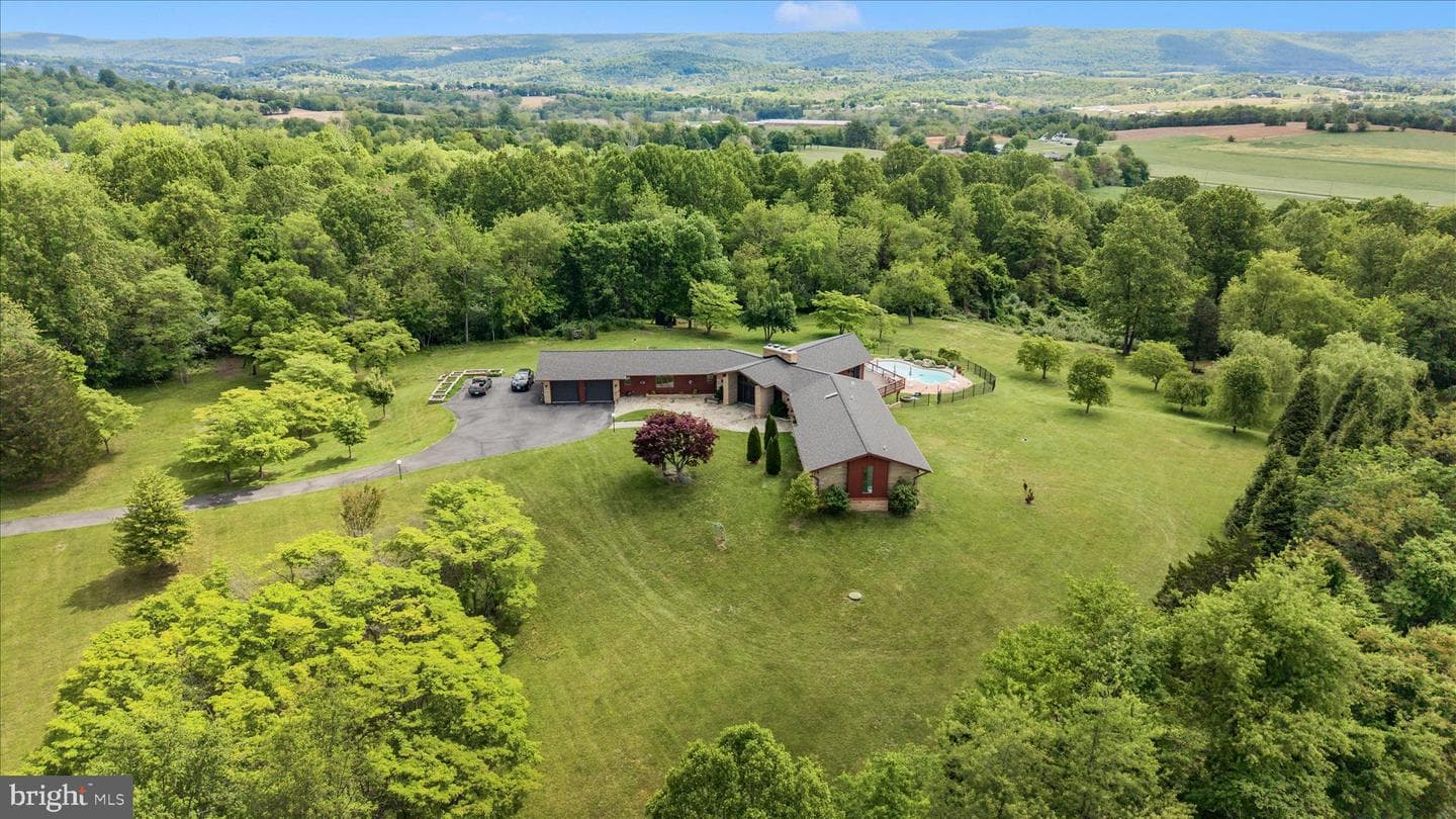 9237 Frostown Road photo 106