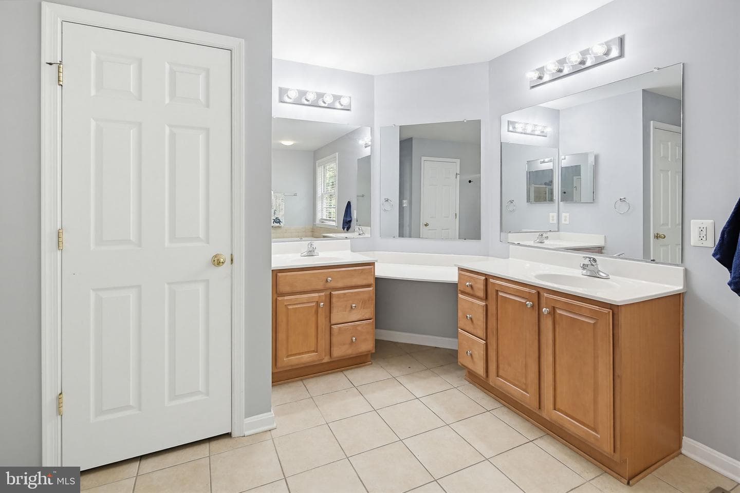 231 Cornell Drive photo 32