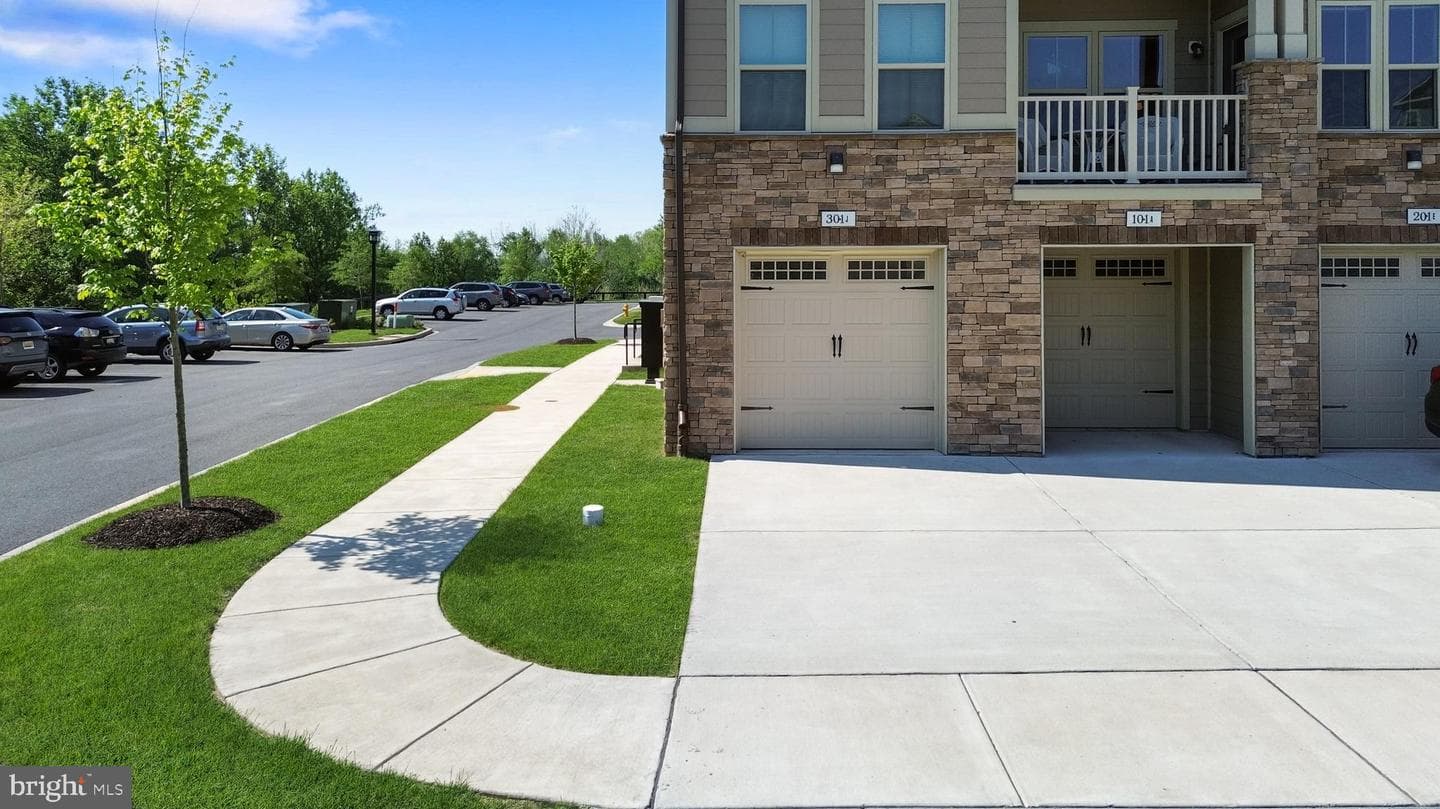 3282 Pine Needle Circle #301 photo 21