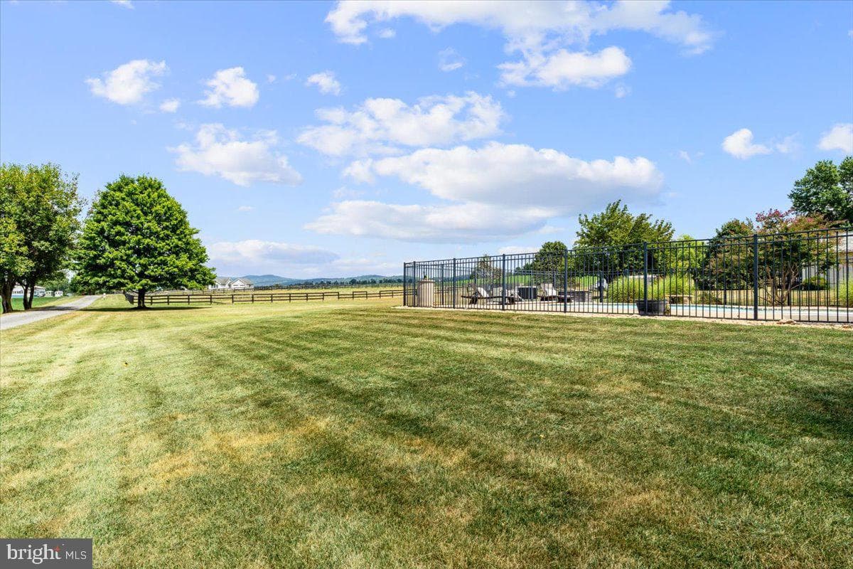 3938 Cherry Lane photo 53