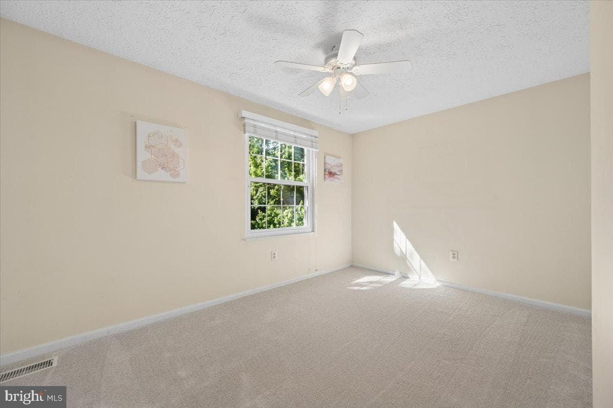 6396 Devonshire Lane photo 37