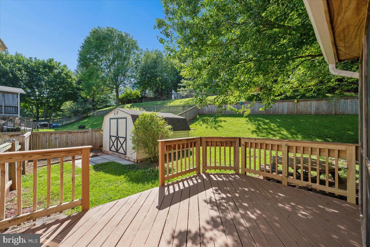 6396 Devonshire Lane photo 54