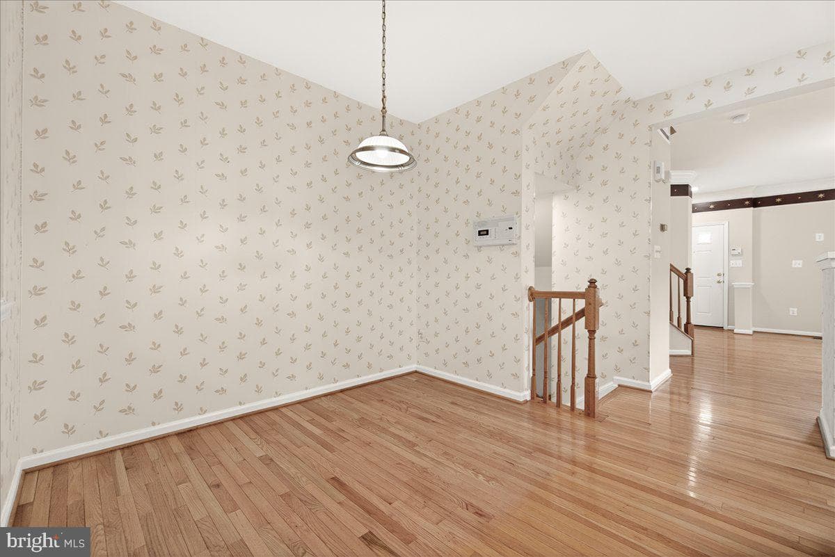 1740 Derrs Square E photo 15