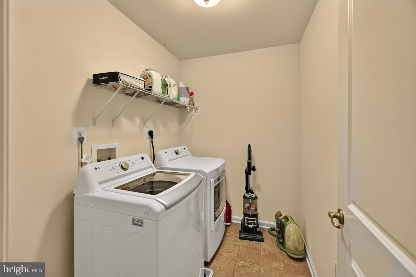 6357 Walcott Lane photo 23