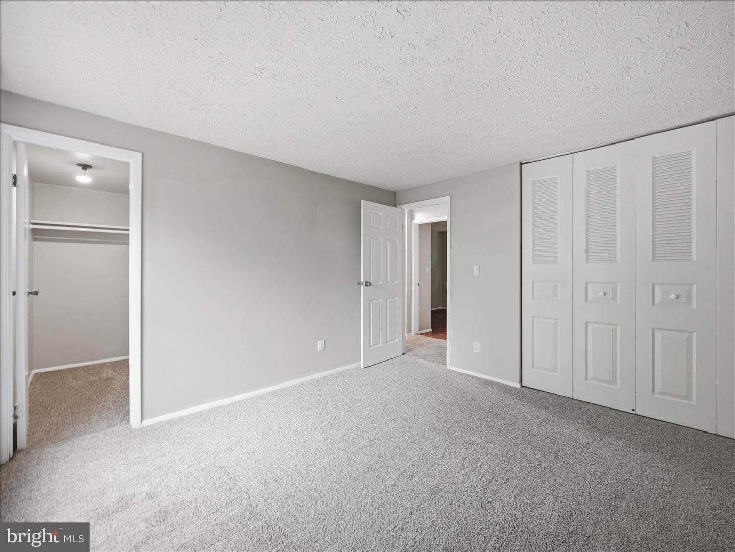 358 Prospect Boulevard photo 19