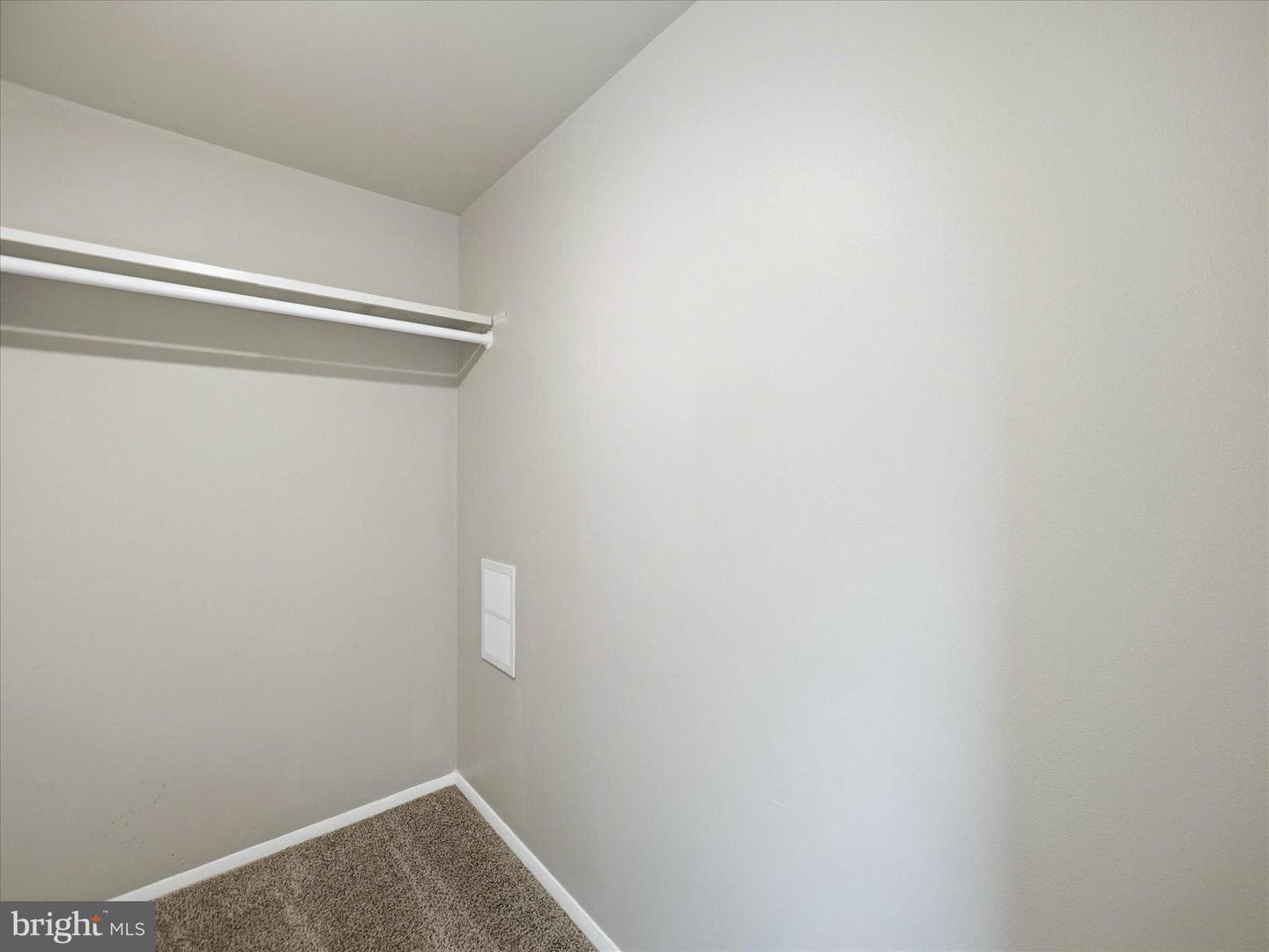 358 Prospect Boulevard photo 20