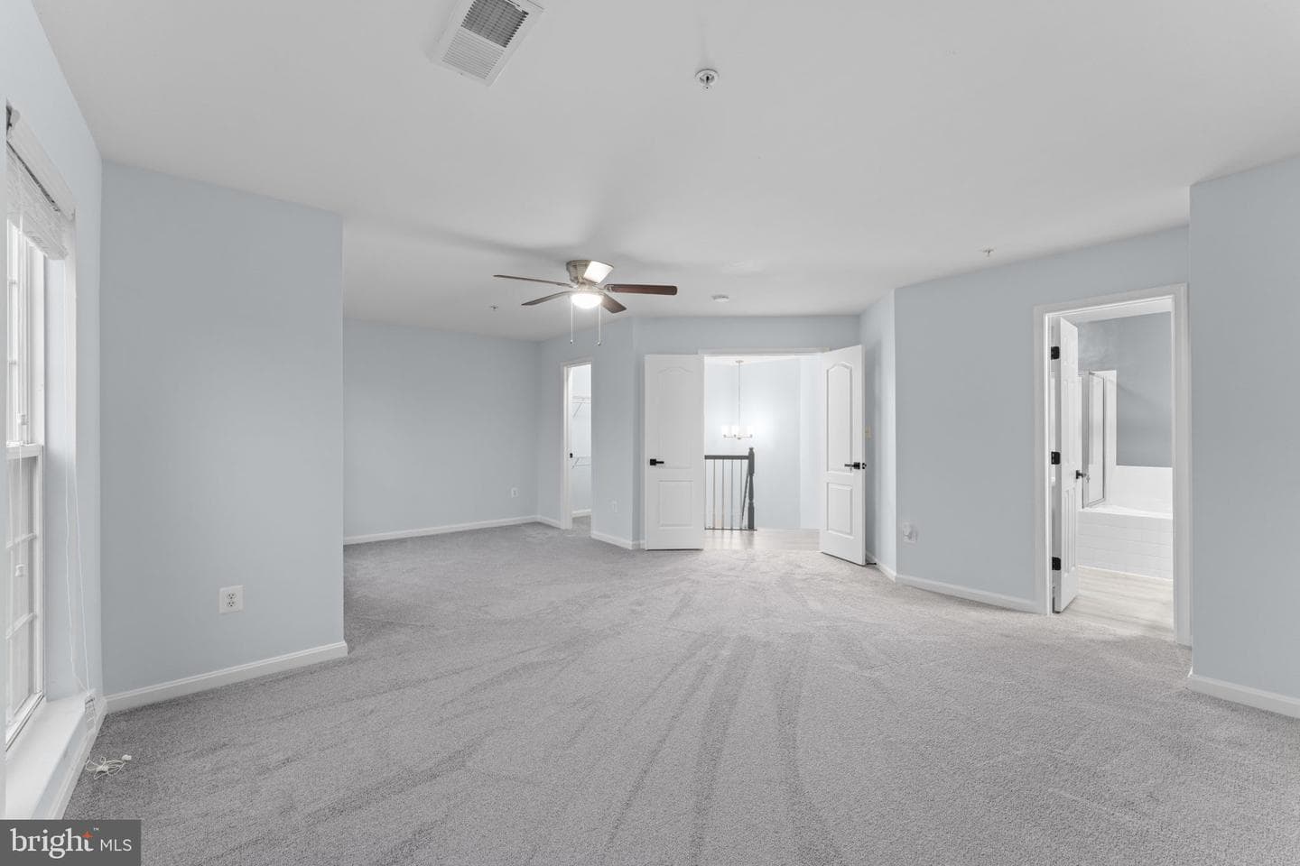 114 Featherstone Place photo 39